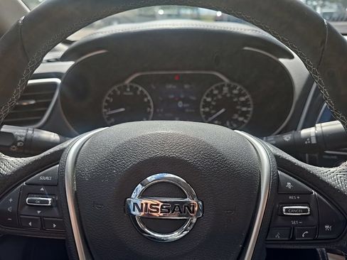 Used 2018 Nissan Maxima Platinum FWD image 14