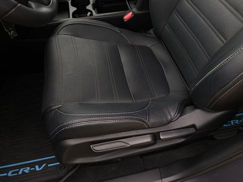 Used 2020 Honda CR-V LX image 11