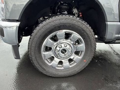 New 2026 Ford F250 Lariat w/ Lariat Ultimate Package image 10