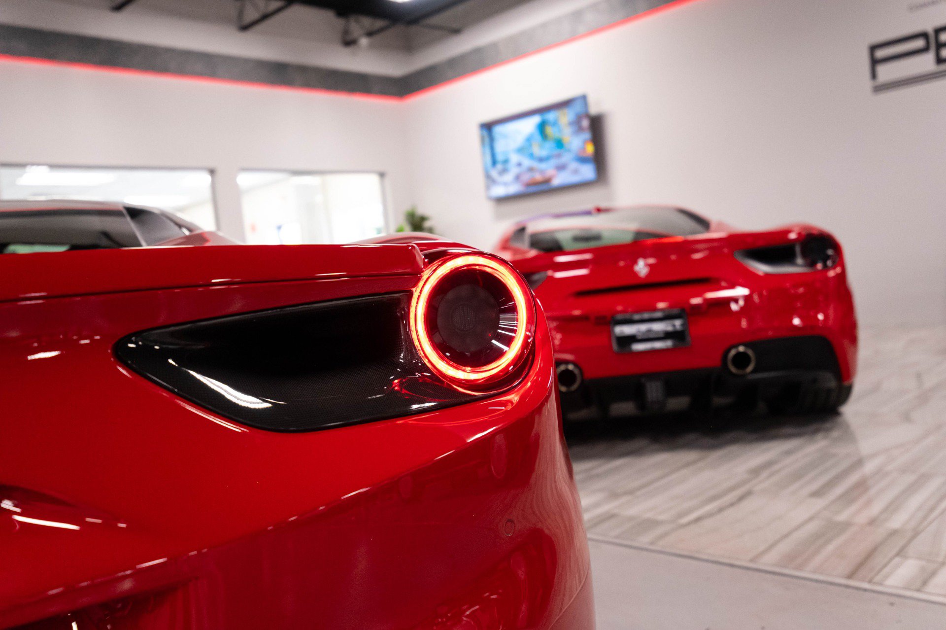 Used 2016 Ferrari 488 GTB RWD image 86