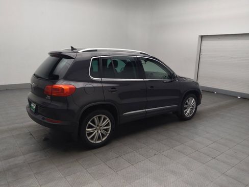 Used 2016 Volkswagen Tiguan SE image 10
