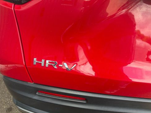Used 2024 Honda HR-V Sport image 9