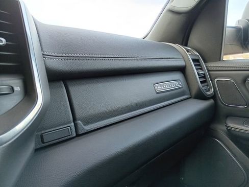 Used 2024 RAM 1500 Laramie image 14