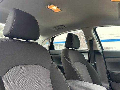 Used 2023 Kia Forte LXS w/ LXS Technology Package image 18
