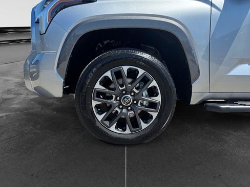 Used 2024 Toyota Tundra Limited AWD/4WD image 9