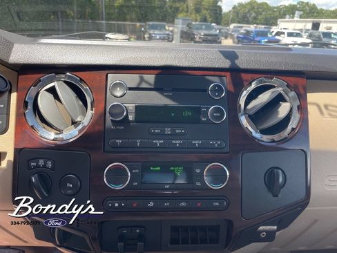 Used 2009 Ford F250 4x4 Crew Cab Super Duty image 5