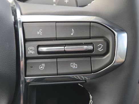 New 2026 GMC Acadia Denali Ultimate w/ LPO, Floor Liner Package image 16