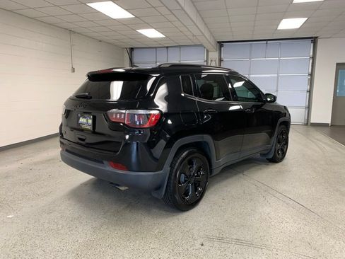 Used 2020 Jeep Compass Latitude FWD image 7