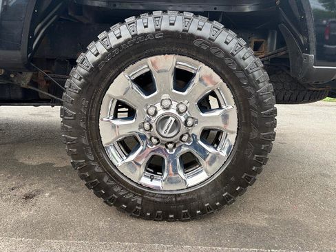 Used 2017 Ford F250 Lariat w/ Chrome Package AWD/4WD image 17