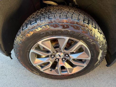 Used 2020 Chevrolet Silverado 1500 RST AWD/4WD image 16