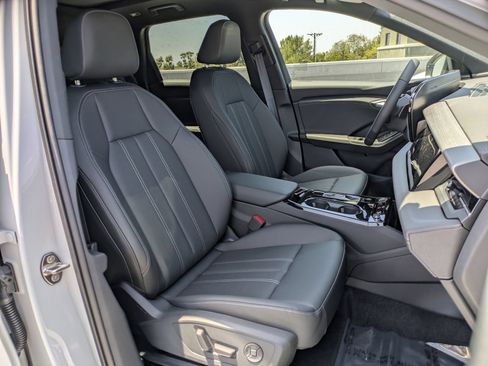 New 2027 Audi Q6 e-tron Premium Plus AWD/4WD image 10