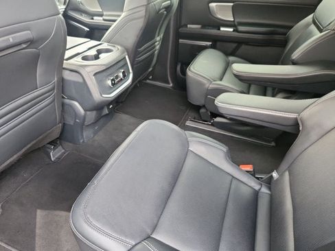 Used 2025 Ford Expedition Max Platinum AWD/4WD image 13