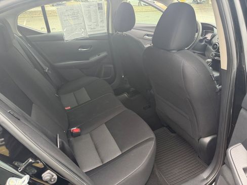 Certified 2023 Nissan Sentra SV FWD image 33
