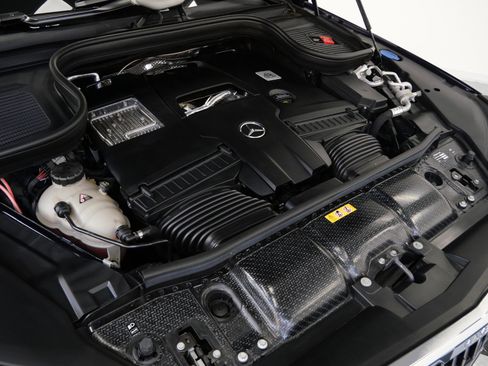 Used 2024 Mercedes-Benz Maybach GLS 600 4MATIC image 66