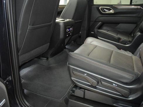 Used 2023 Chevrolet Tahoe High Country w/ LPO, Illumination Package AWD/4WD image 41