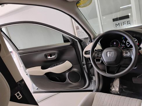 Used 2024 Honda HR-V LX image 29