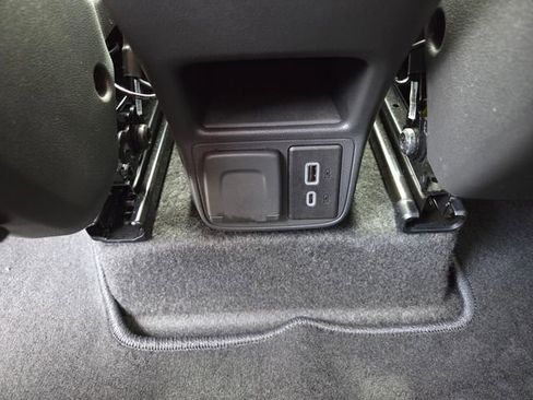 Certified 2025 Chevrolet TrailBlazer LT w/ Convenience Package FWD image 18