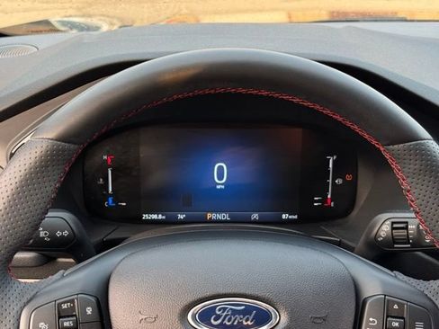 Used 2023 Ford Escape ST-Line w/ Tech Pack #1 AWD/4WD image 27