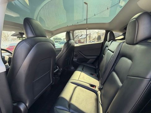 Used 2022 Tesla Model Y Performance image 22