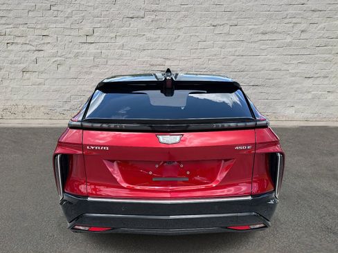 New 2025 Cadillac Lyriq Luxury image 6