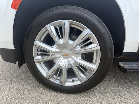 Used 2023 Chevrolet Tahoe High Country w/ Premium Package image 11