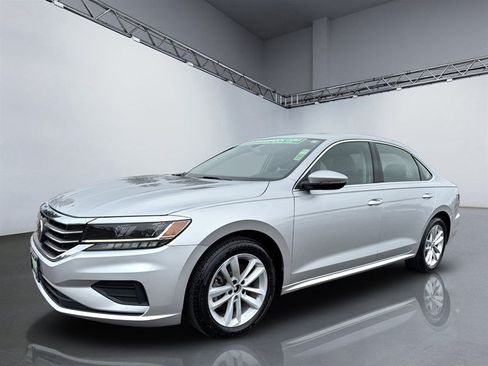 Used 2020 Volkswagen Passat 2.0T SE FWD image 11