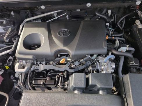 Certified 2023 Toyota RAV4 LE image 30