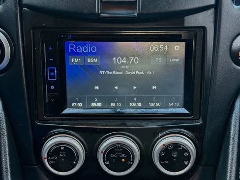 Used 2016 Nissan 370Z Coupe image 24