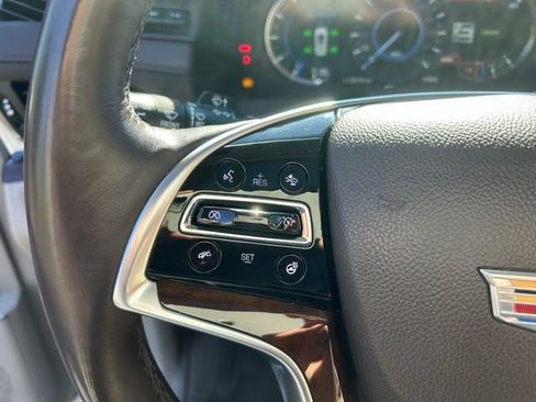 Used 2017 Cadillac Escalade ESV Premium Luxury AWD/4WD image 25