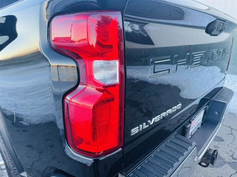 Used 2020 Chevrolet Silverado 2500 LTZ w/ LTZ Texas Edition image 11