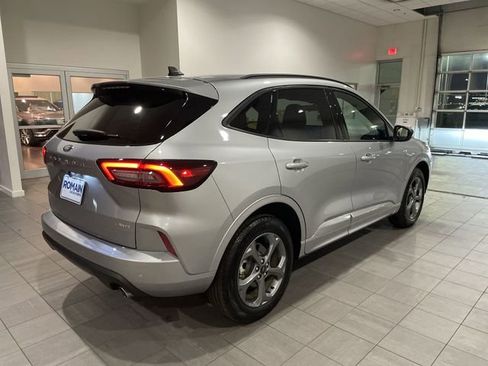 Used 2023 Ford Escape ST-Line w/ Tech Pack #1 image 5
