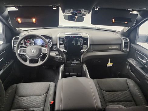 New 2026 RAM 1500 4x4 Crew Cab image 18