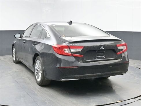 Used 2018 Honda Accord LX image 7