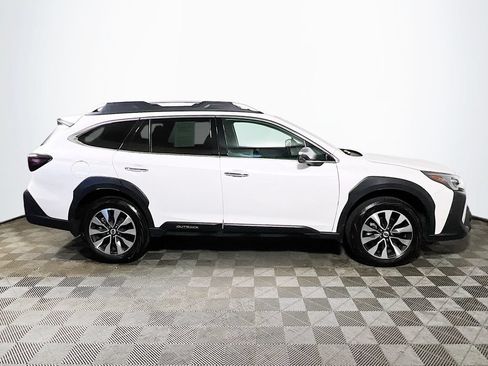 Used 2024 Subaru Outback Touring XT AWD/4WD image 8