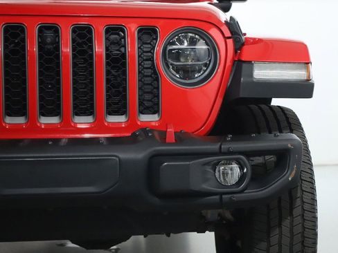 Used 2020 Jeep Gladiator Rubicon image 7