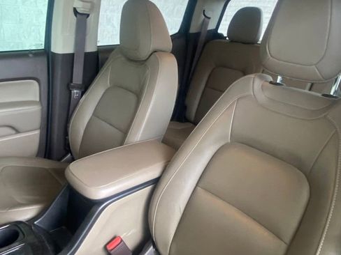 Certified 2016 GMC Canyon SLT image 2