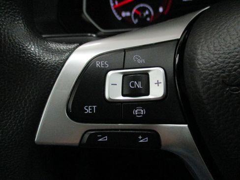 Used 2021 Volkswagen Jetta SE image 23