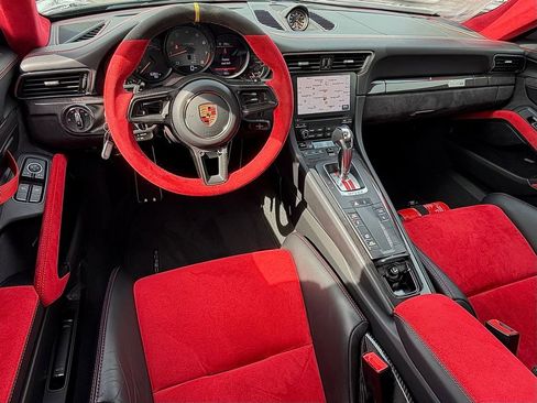 Certified 2018 Porsche 911 GT2 RS RWD image 13