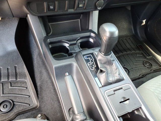 Used 2021 Toyota Tacoma SR AWD/4WD image 9