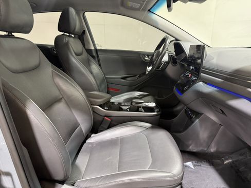 Used 2020 Hyundai Ioniq Limited image 10