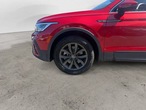 Certified 2022 Volkswagen Tiguan SE FWD image 14