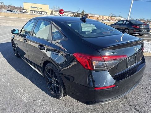 Used 2023 Honda Civic Sport image 5