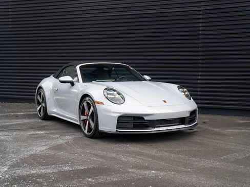 New 2026 Porsche 911 Carrera 4S image 12