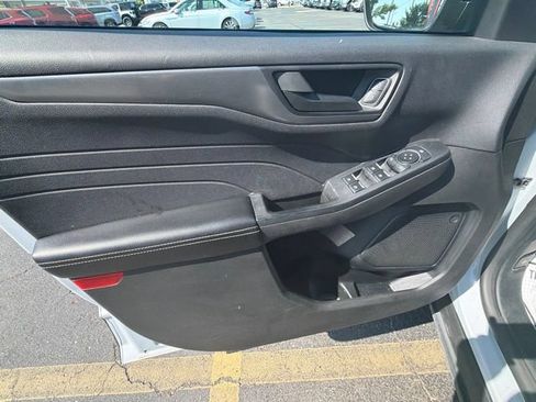 Certified 2025 Ford Escape Active AWD/4WD image 17