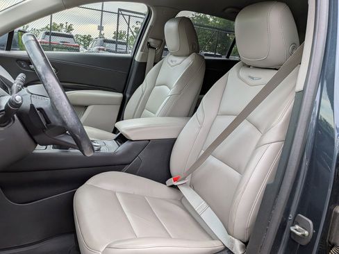 Used 2019 Cadillac XT4 Premium Luxury w/ Cold Weather Package FWD image 13