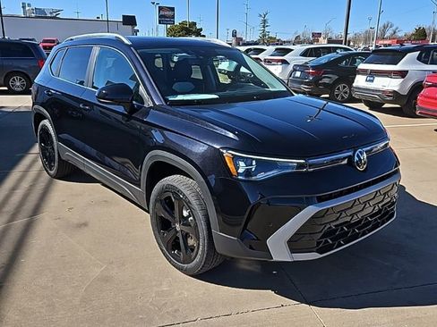 New 2026 Volkswagen Taos SEL AWD/4WD image 3