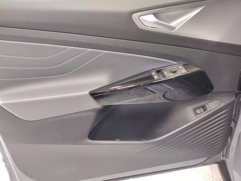 Used 2023 Volkswagen ID.4 Pro S RWD image 16