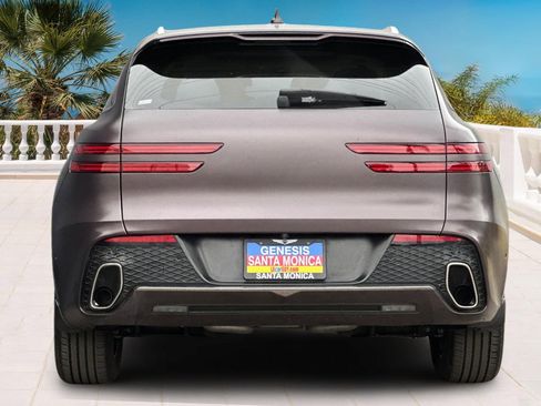 Used 2023 Genesis GV70 2.5T w/ Advanced Package image 6