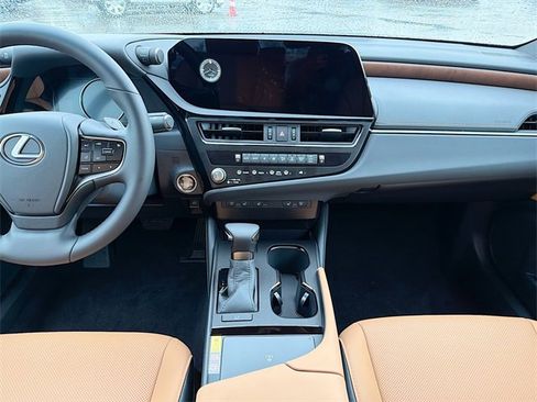 New 2025 Lexus ES 350 w/ Premium Package image 19
