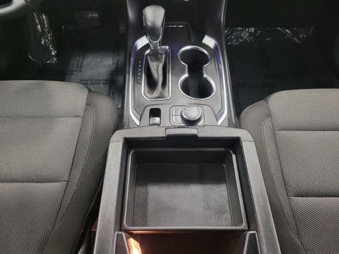 Used 2023 Chevrolet Traverse LT image 18